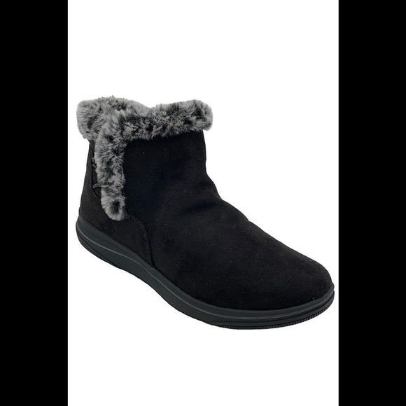 Clarks Cloudsteppers Faux Fur Slip On Boots Breeze Fur Black - Medium - Picture 1 of 3